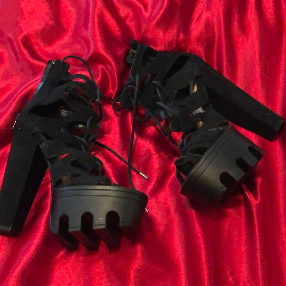 Platform open toe boots